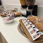 L'ospite Napoletano Daire